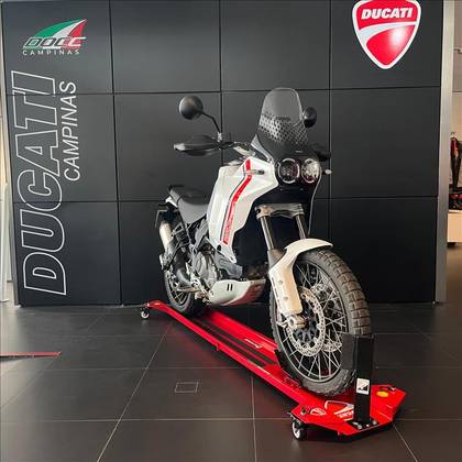 DUCATI DESERT X DUCATI DESERT X